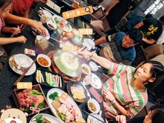 -得意咚瓜·顺德鱼生·冬瓜火锅(深圳首店)