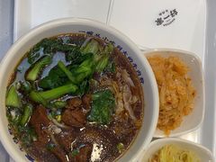 -好一家牛肉粉(山东路家乐福店)