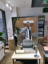 -Mentor Hair Salon