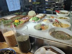 -鱼窝棚柴火铁锅炖(富山屯店)