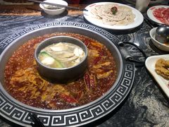 菌香鸳鸯锅-晓宇重庆火锅(大唐不夜城店)