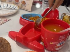 -必胜客(欧亚新生活店)