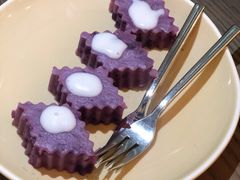 椰汁紫薯糕-CHINCHIN 青青·泰国料理(万象食家店)