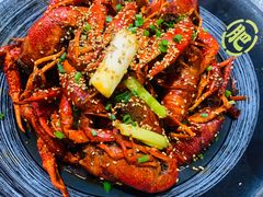 -肥肥虾庄·金牌油焖大虾(汉口城市广场店)