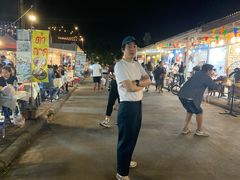 -席娜卡琳火车铁道夜市