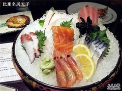 3人份刺身..已经被夹了几筷子-松子料理(亮马桥店)