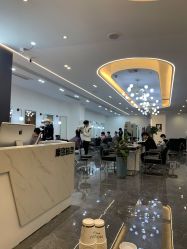 -摩度造型·烫发染发接发