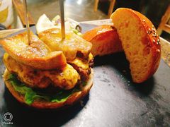 -HIGH FIVE哈福手工汉堡(桂林路店)