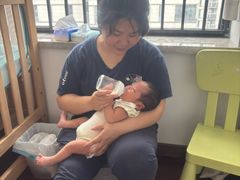 -爱贝尔高端月嫂(母婴护理)