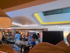 -中航城君尚购物中心
