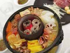 腾冲土锅子-云腾食府·云南菜