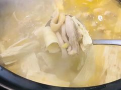 -山顶沙河粉-粤菜馆(凯旋店)