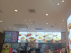-小杨生煎(金山百联购物中心3楼店)