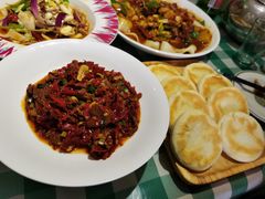 焉耆滚刀肉辣皮子夹馍-新疆巴州金丝特餐厅(大钟寺店)