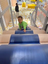 -奈尔宝家庭中心·亲子早教·派对餐厅(北京东坝万达店)