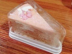 樱花蜜桃千层-奈雪的茶(青岛卓悦里INTOWN店)