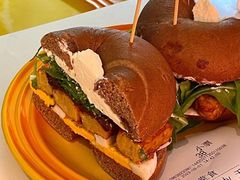 -Catch Bagel(芳草地店)