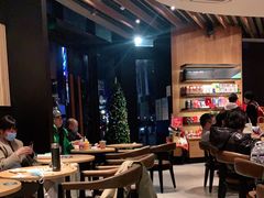 -星巴克臻选(莘庄仲盛店)