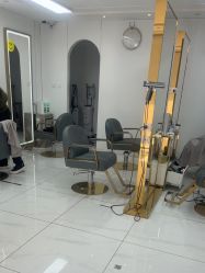 -阿三造型烫染•接发