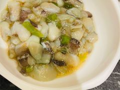 -牛YO寿喜烧·铁板烧和牛火锅自助(市府恒隆店)