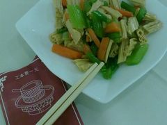 拌芹菜-南磨房食府(燕莎奥特莱斯购物中心店)