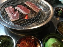 -釜山火炉·海鲜烤肉(紫藤路店)