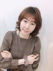 -BULB STUDIO 巴柏明星发型工作室