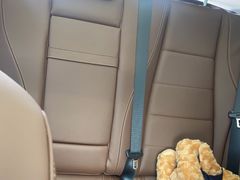 -上海星瀚奔驰4S店(红柳路店)