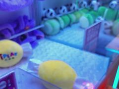 -爱玩嘉年华(龙湖曲江天街店)