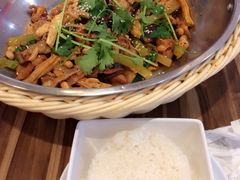 拿渡麻辣香锅(百联滨江店)-拿渡麻辣香锅(百联滨江店)