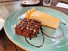 -SISTERS BAR RESTAURANT川意酒馆(嘉善老市H楼店)