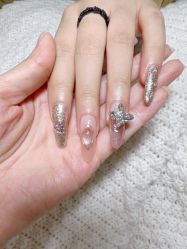 -UN·桃喜日系美睫美甲