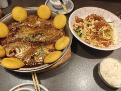 -五谷丰登农家院·地道胶东菜·海鲜烧烤(威海店)