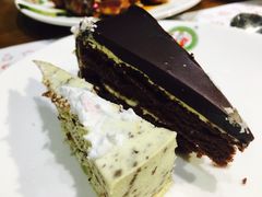 -亚马逊环球美食百汇(新城吾悦广场店)