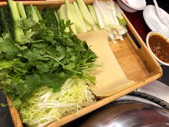 -田家大院东北农家菜铁锅炖(西安总店)