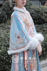 点击看大图 -曼青婚纱礼服馆