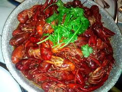 -樱花里音乐餐吧·牛扒椰子鸡(东圃店)