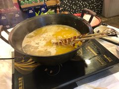 -鲜入围煮花胶鸡海鲜火锅