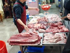 -标记美食新鲜猪杂(兴南大道店)