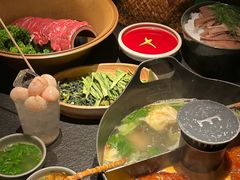 -三出山火锅(南京万象天地店)