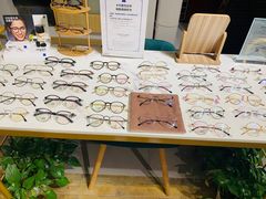 -肆兮眼镜·蔡司·徕卡战略合作店(大坪店)