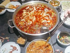 -小饕荟雅安贡椒鱼鲜馆(广福桥店)