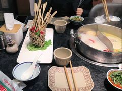 -江小渔鲜鱼火锅(西二道街店)