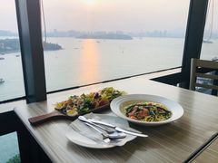 靠窗位-必胜客(海滨店)