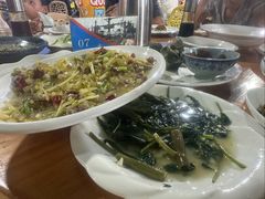 -胖大嫂渔家排档(半边山店)