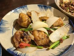 -Cuc Gach Quan Restaurant