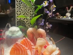 -蟹犇前•帝王蟹雪蟹(陆家嘴店)