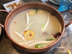 -三人行骨头王火锅(长寿店)