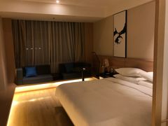 -上海浦东中心万枫酒店