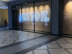 -首创奥特莱斯(西安店)